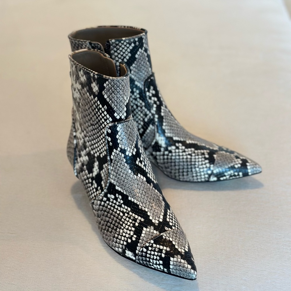 MICHAEL MICHAEL KORS
Kadence Snake Embossed Ankle Booties